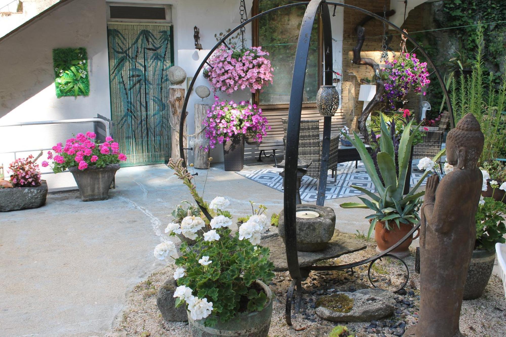 Studio Malou, Cuisine, Salle D'Eau, Terrasse Amenagee Olliergues Экстерьер фото