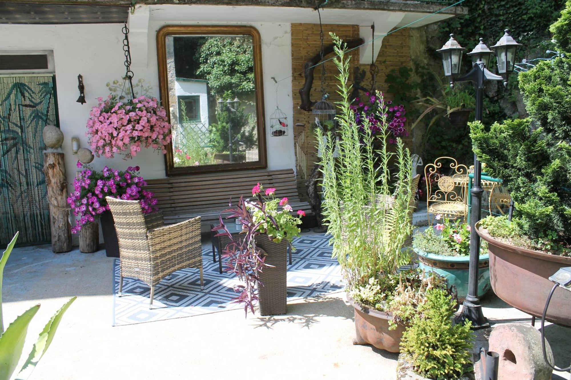 Studio Malou, Cuisine, Salle D'Eau, Terrasse Amenagee Olliergues Экстерьер фото